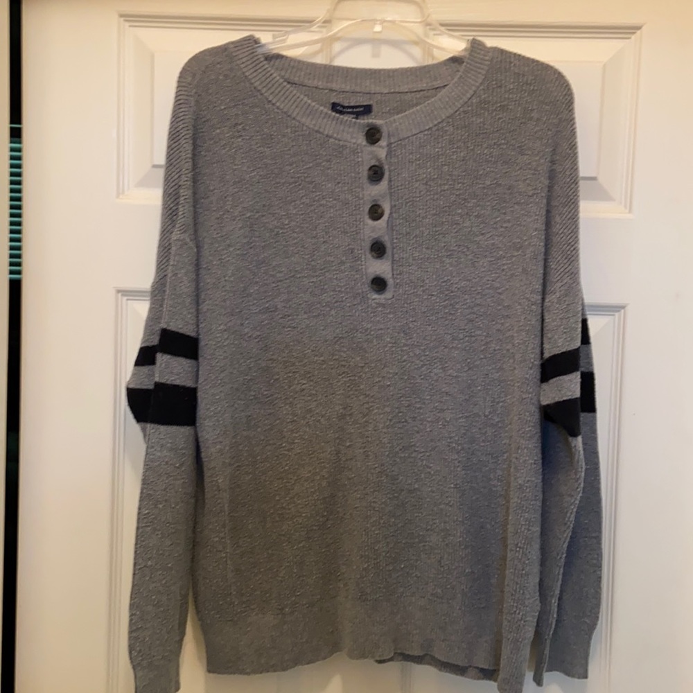 American Eagle sweater